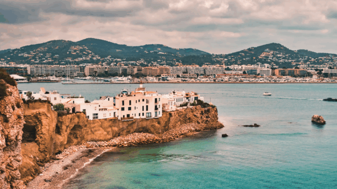 Urlaub in der Nebensaison: Türkei, Spanien und Griechenland am günstigsten