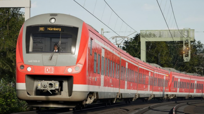 ICE 4 virtuell steuern: Neue Zugsimulation bildet Franken-Strecke ab
