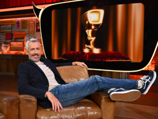 Drei Fernsehnerds, ein Nippel: ProSieben zeigt “TV total – Das Quiz” mit Sebastian Pufpaff
